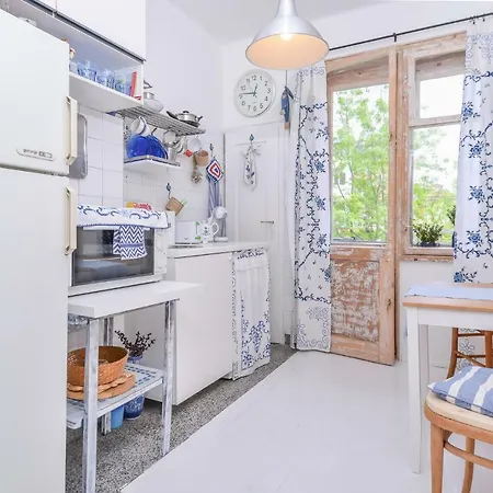 Shik & Chic One Bedroom Graf Ignatiev X Shishman Corner By Flat Mаnager Apartment Sofia